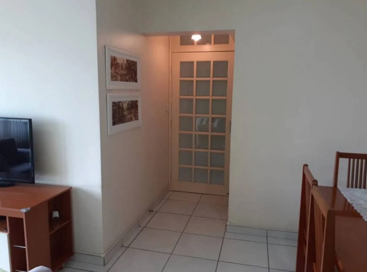 Apartamento à venda com 3 quartos, 105m² - Foto 1