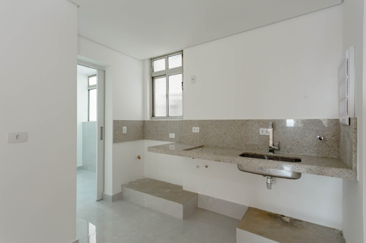 Apartamento à venda com 3 quartos, 106m² - Foto 3