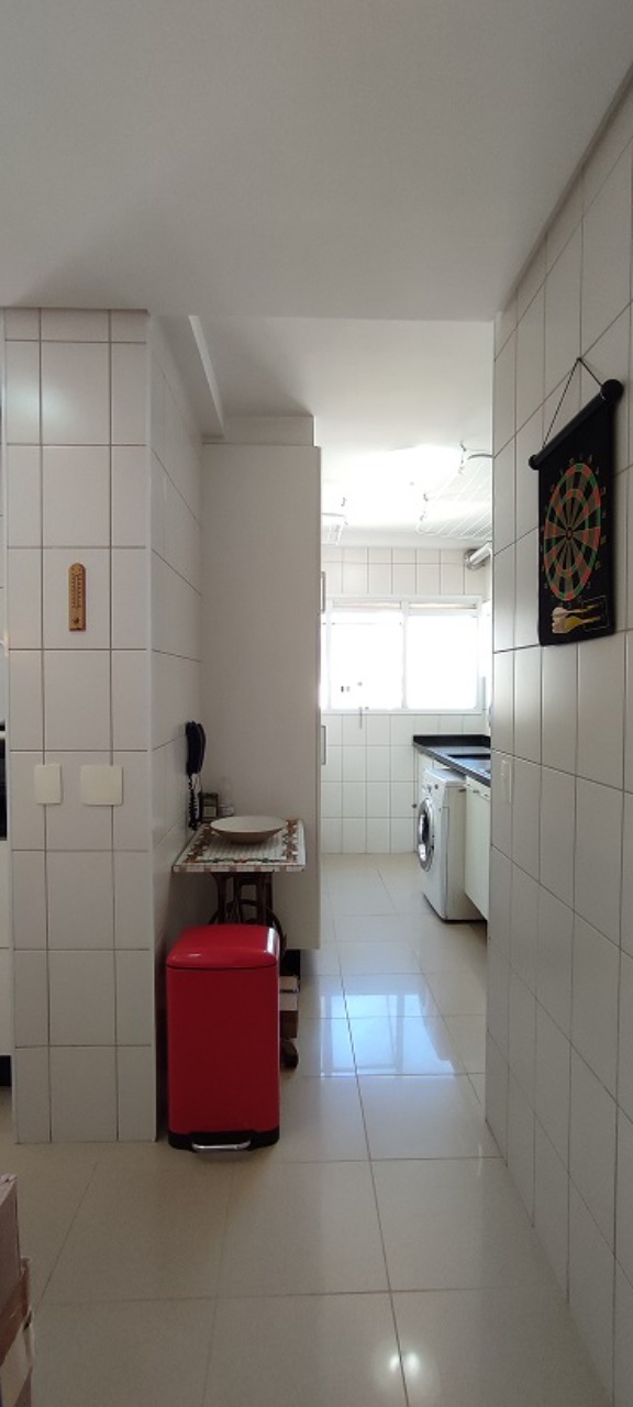 Apartamento à venda com 5 quartos, 151m² - Foto 3