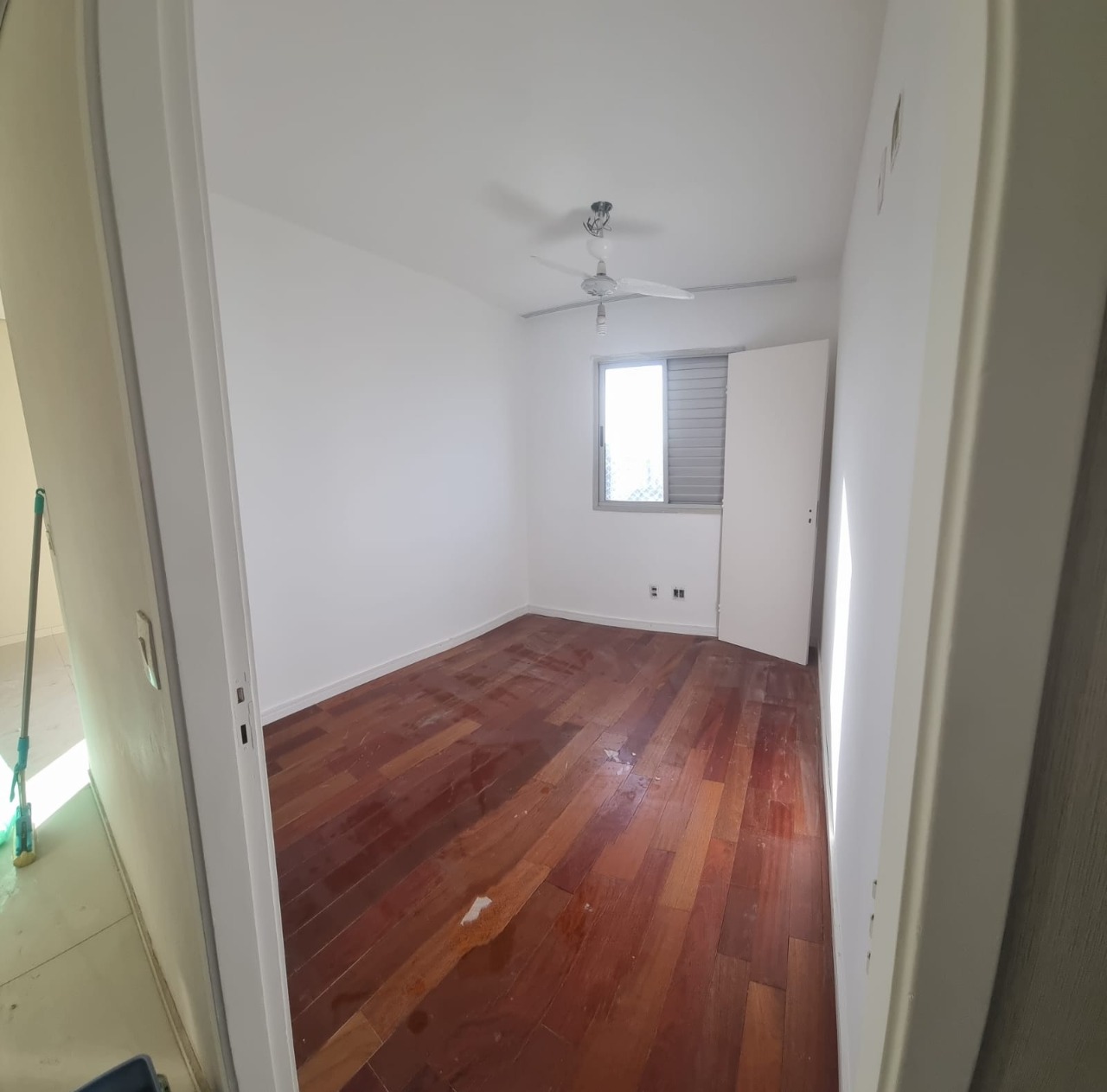 Apartamento à venda com 2 quartos, 54m² - Foto 13