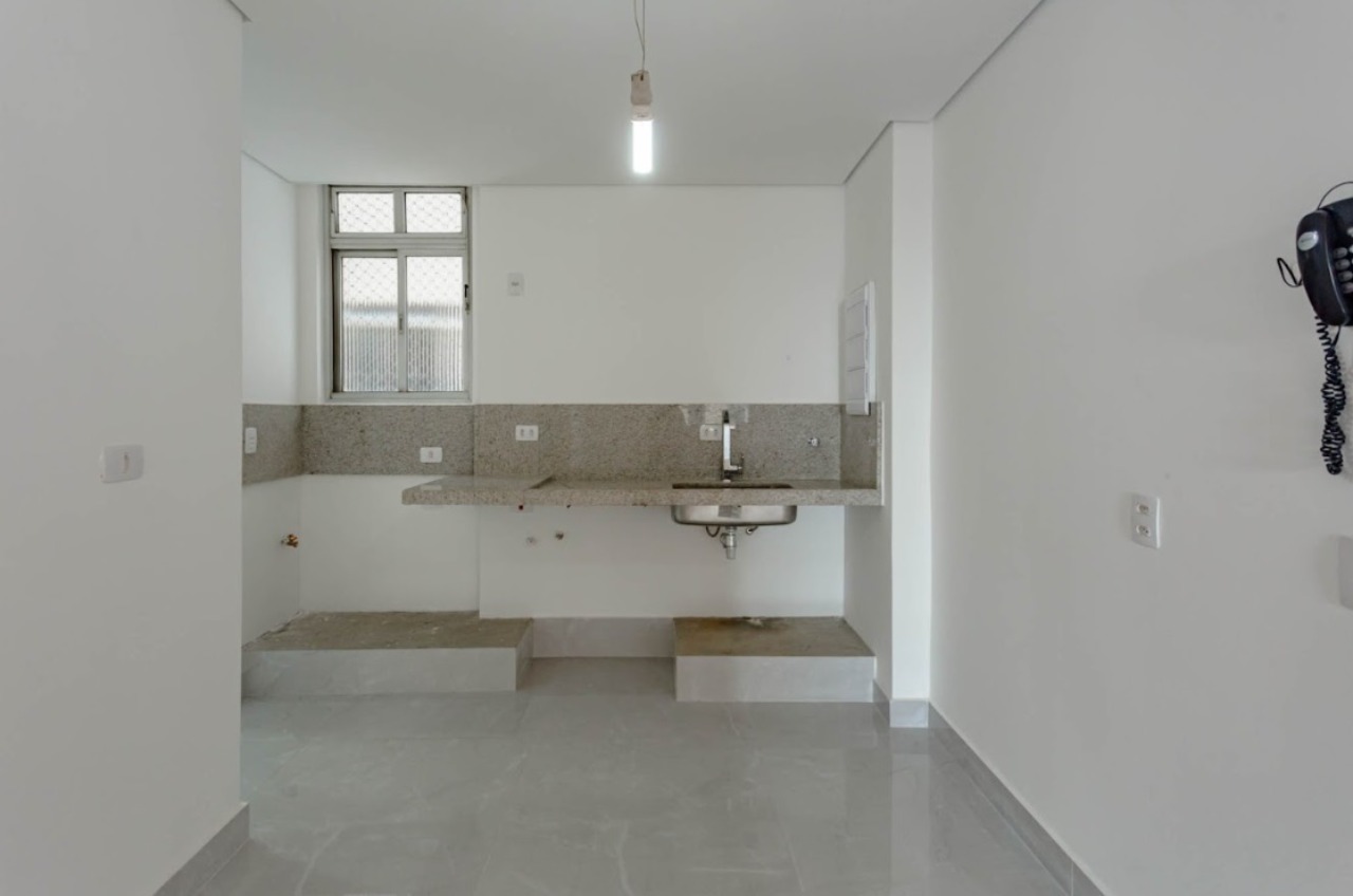 Apartamento à venda com 3 quartos, 106m² - Foto 1