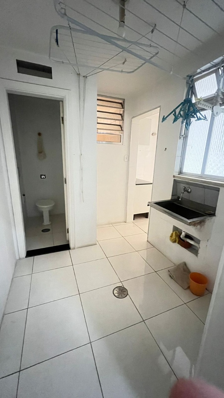 Apartamento à venda com 2 quartos, 78m² - Foto 2