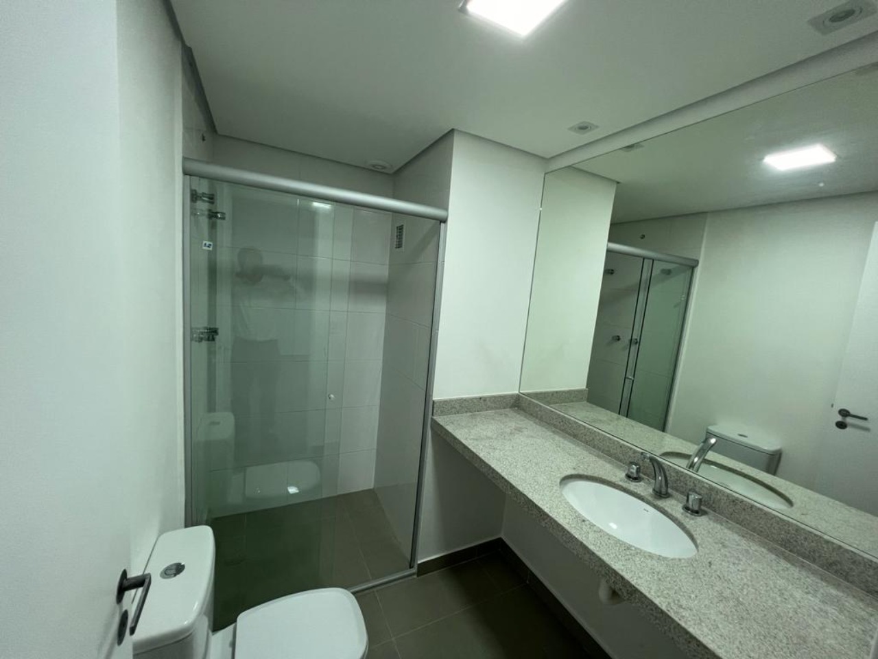 Apartamento à venda com 3 quartos, 110m² - Foto 2