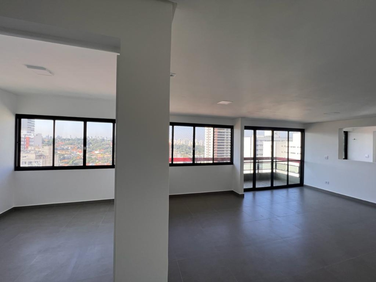 Apartamento à venda com 3 quartos, 110m² - Foto 10