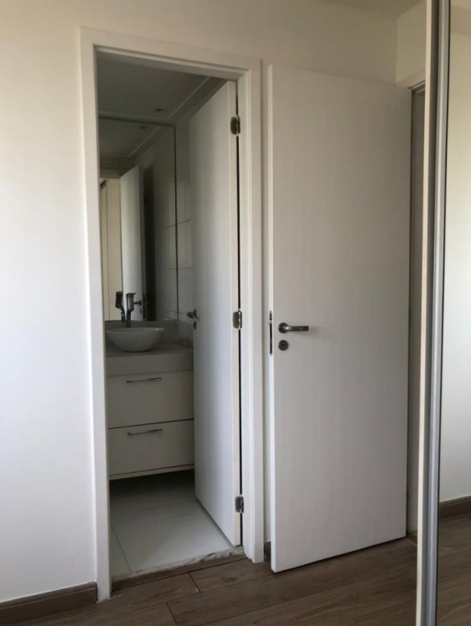 Apartamento à venda com 3 quartos, 143m² - Foto 9