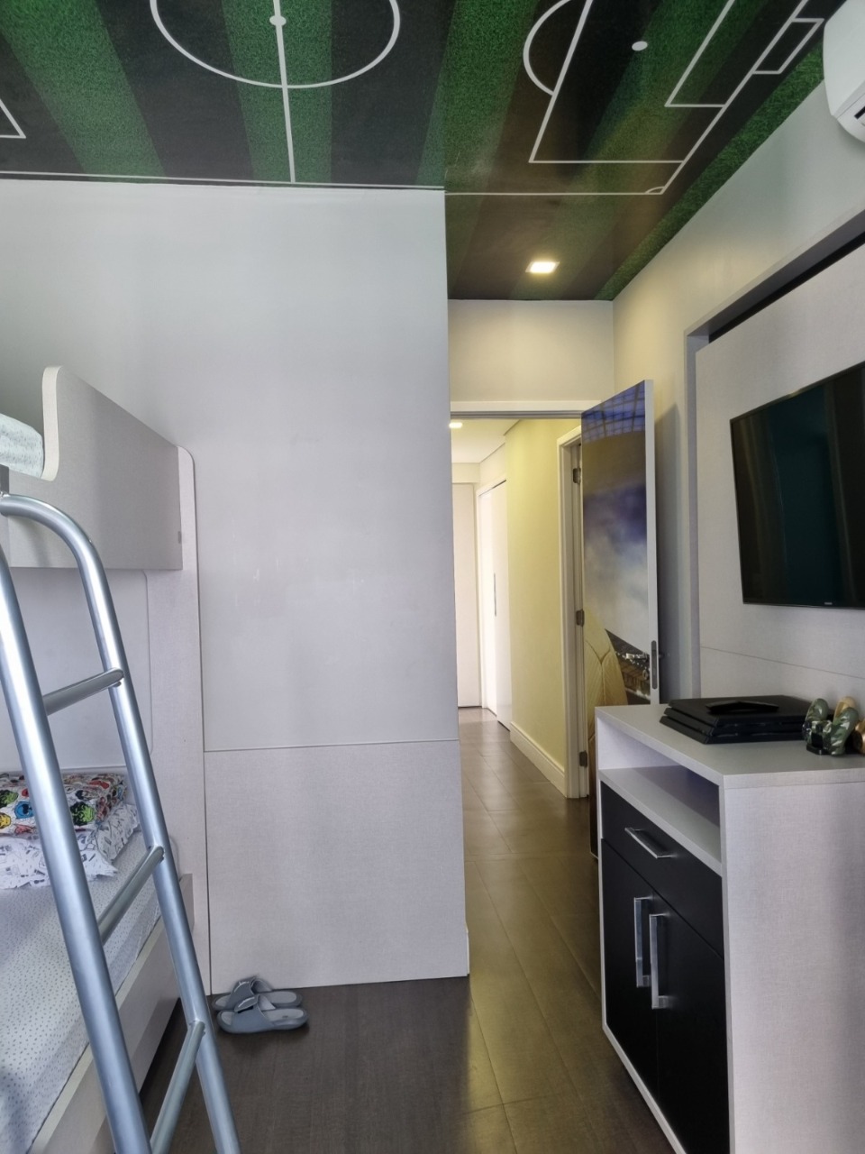 Apartamento à venda com 3 quartos, 238m² - Foto 3