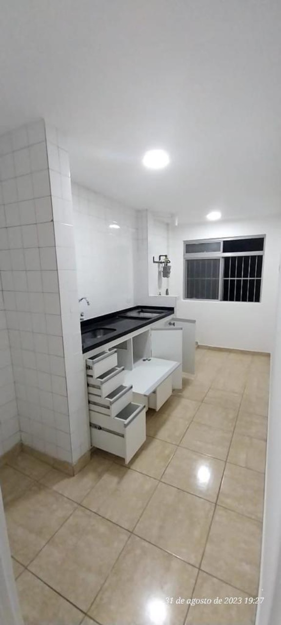 Apartamento à venda com 2 quartos, 52m² - Foto 4