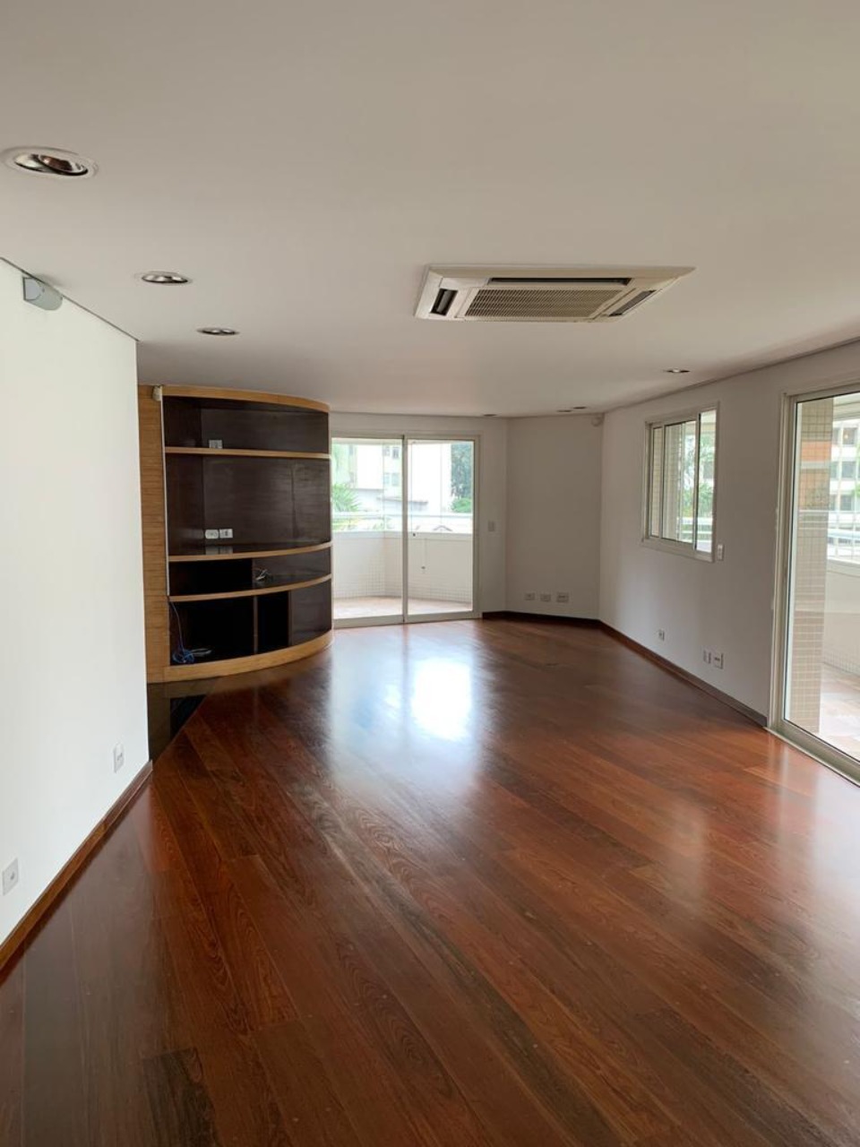 Apartamento à venda com 5 quartos, 307m² - Foto 12