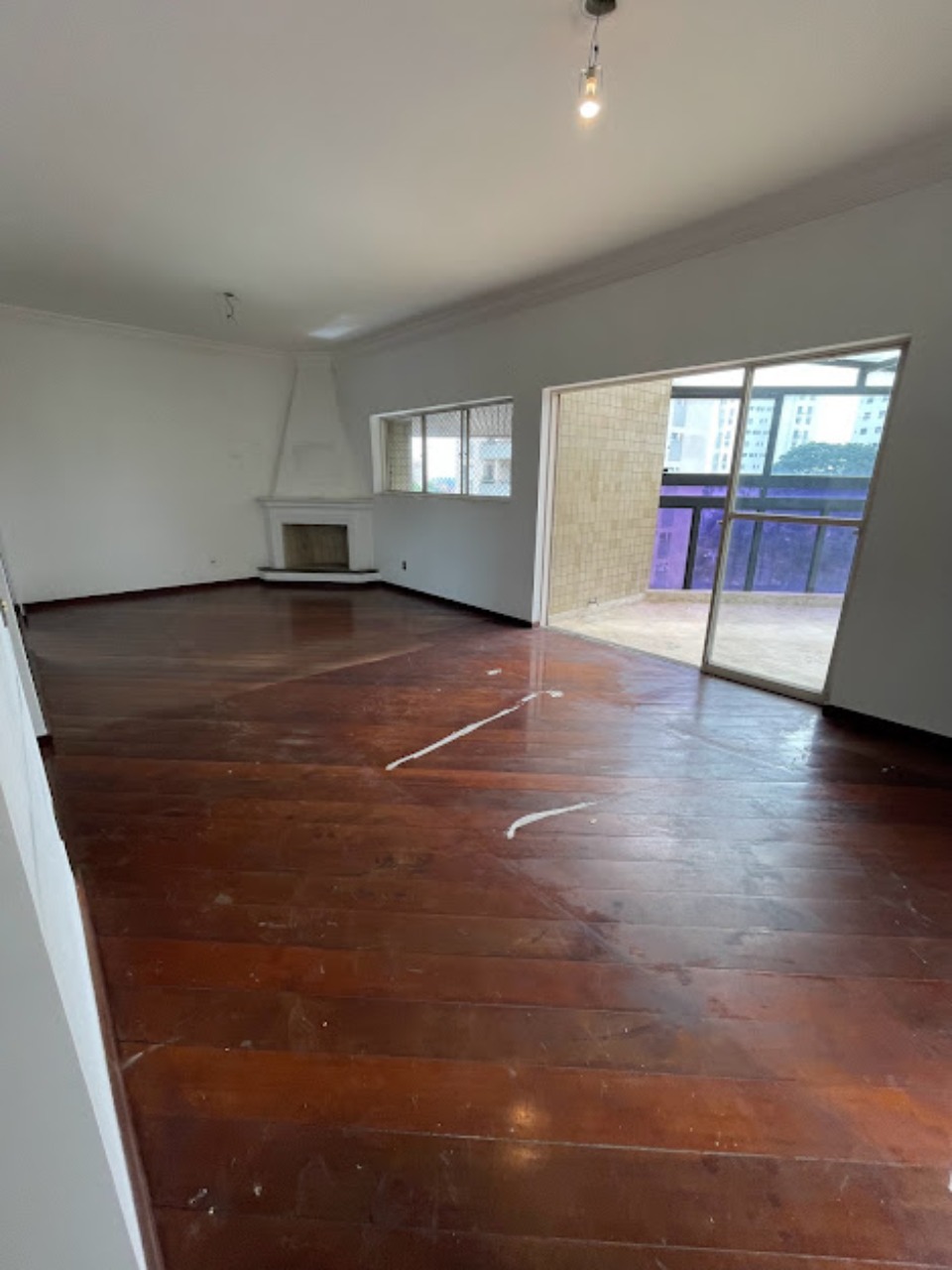 Apartamento à venda com 4 quartos, 271m² - Foto 4