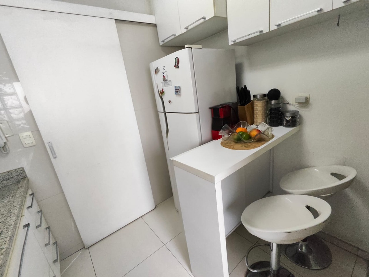 Apartamento à venda com 2 quartos, 48m² - Foto 2