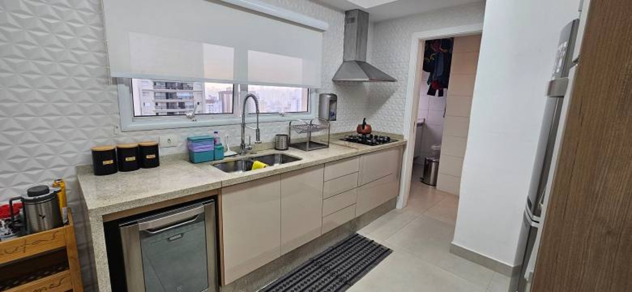 Apartamento à venda com 3 quartos, 125m² - Foto 10