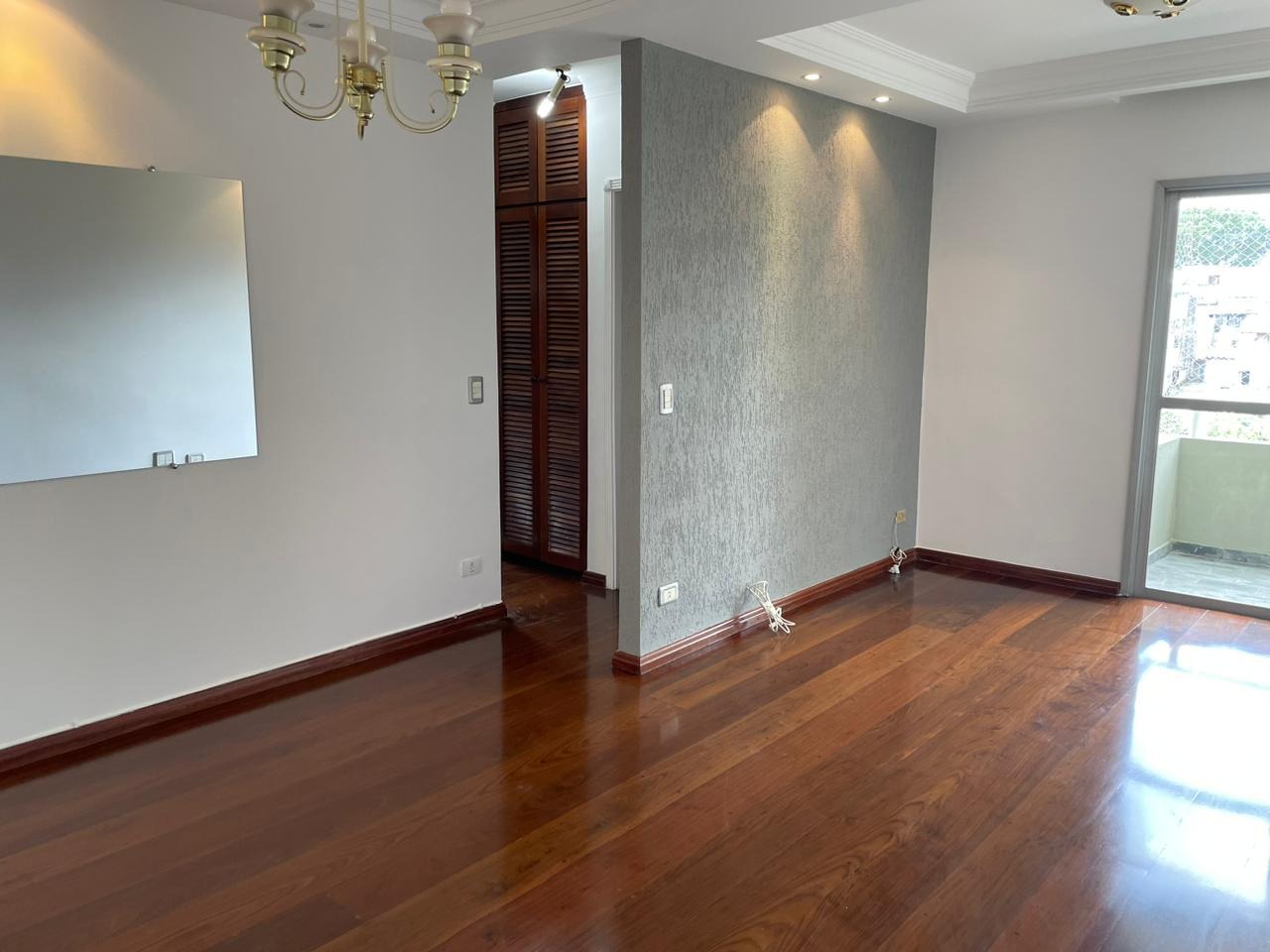 Apartamento à venda com 2 quartos, 62m² - Foto 4