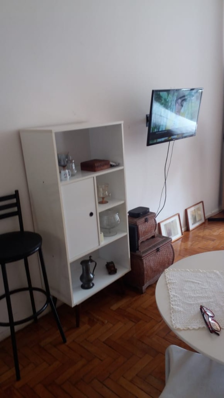 Apartamento à venda com 1 quarto, 42m² - Foto 13