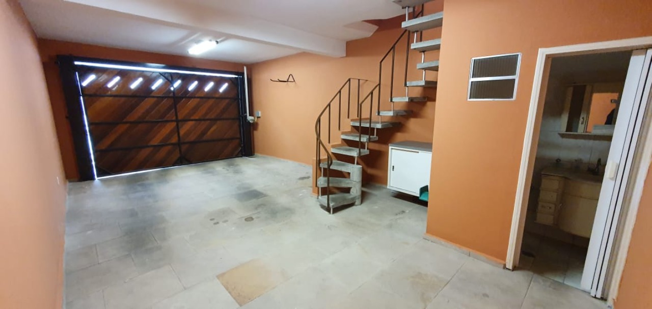 Casa à venda com 3 quartos, 190m² - Foto 8