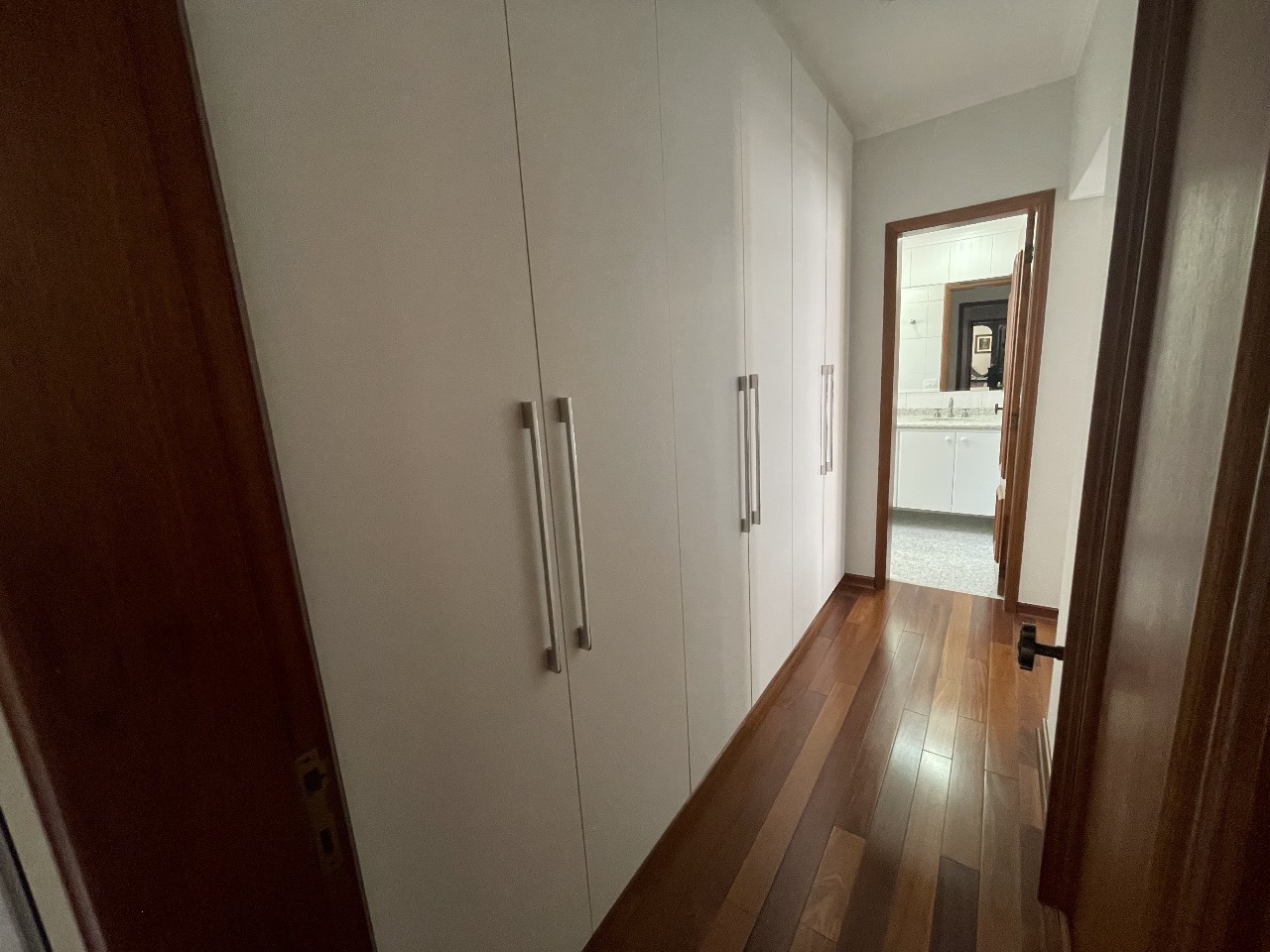 Apartamento à venda com 4 quartos, 177m² - Foto 7