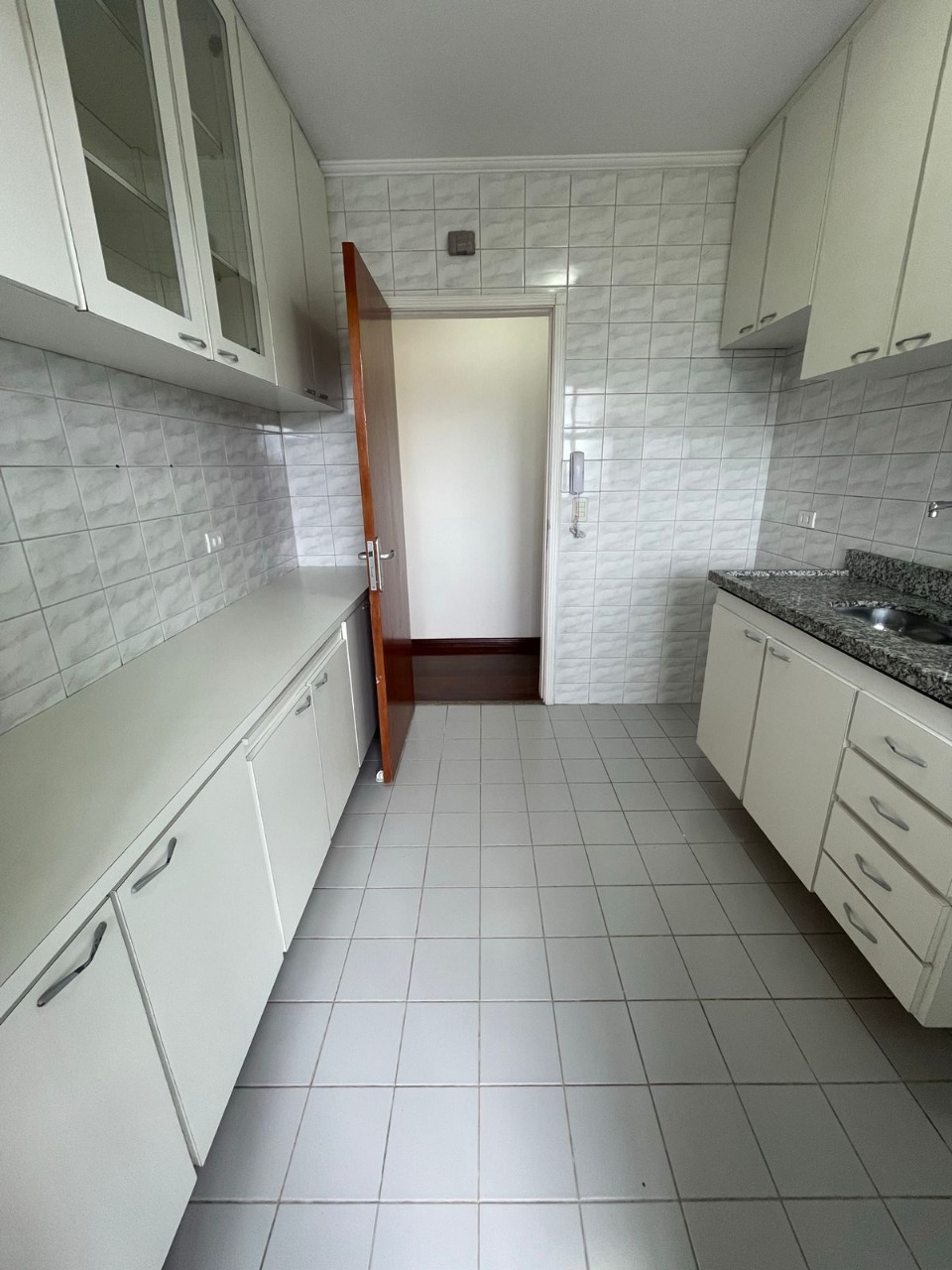 Apartamento à venda com 2 quartos, 62m² - Foto 12