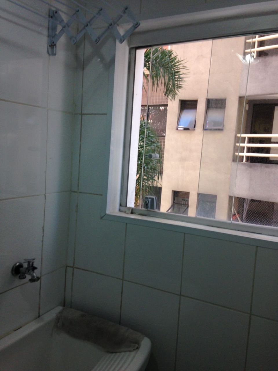 Apartamento à venda com 1 quarto, 35m² - Foto 2