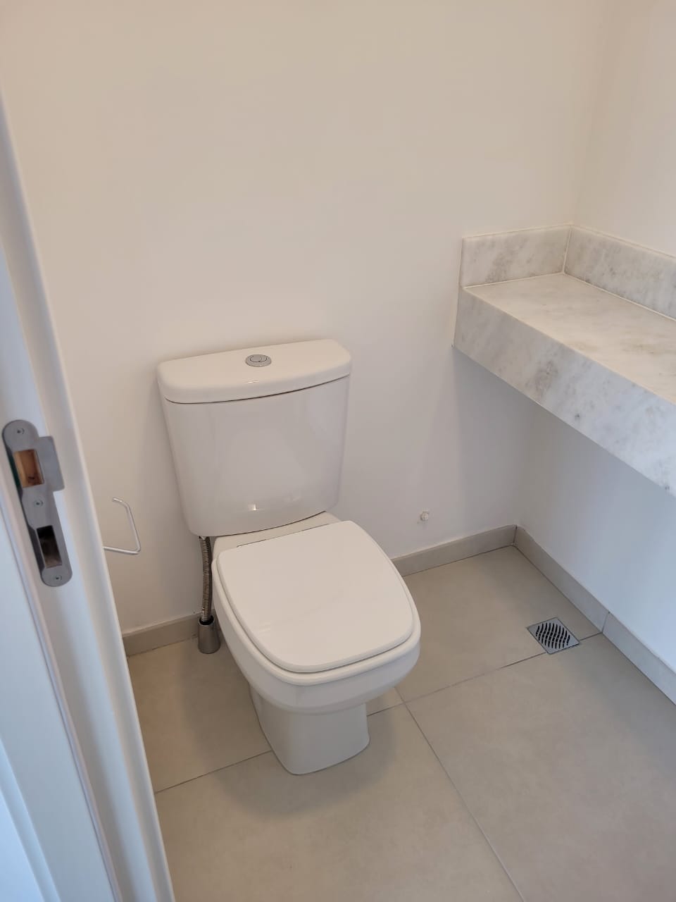 Apartamento à venda com 1 quarto, 49m² - Foto 2