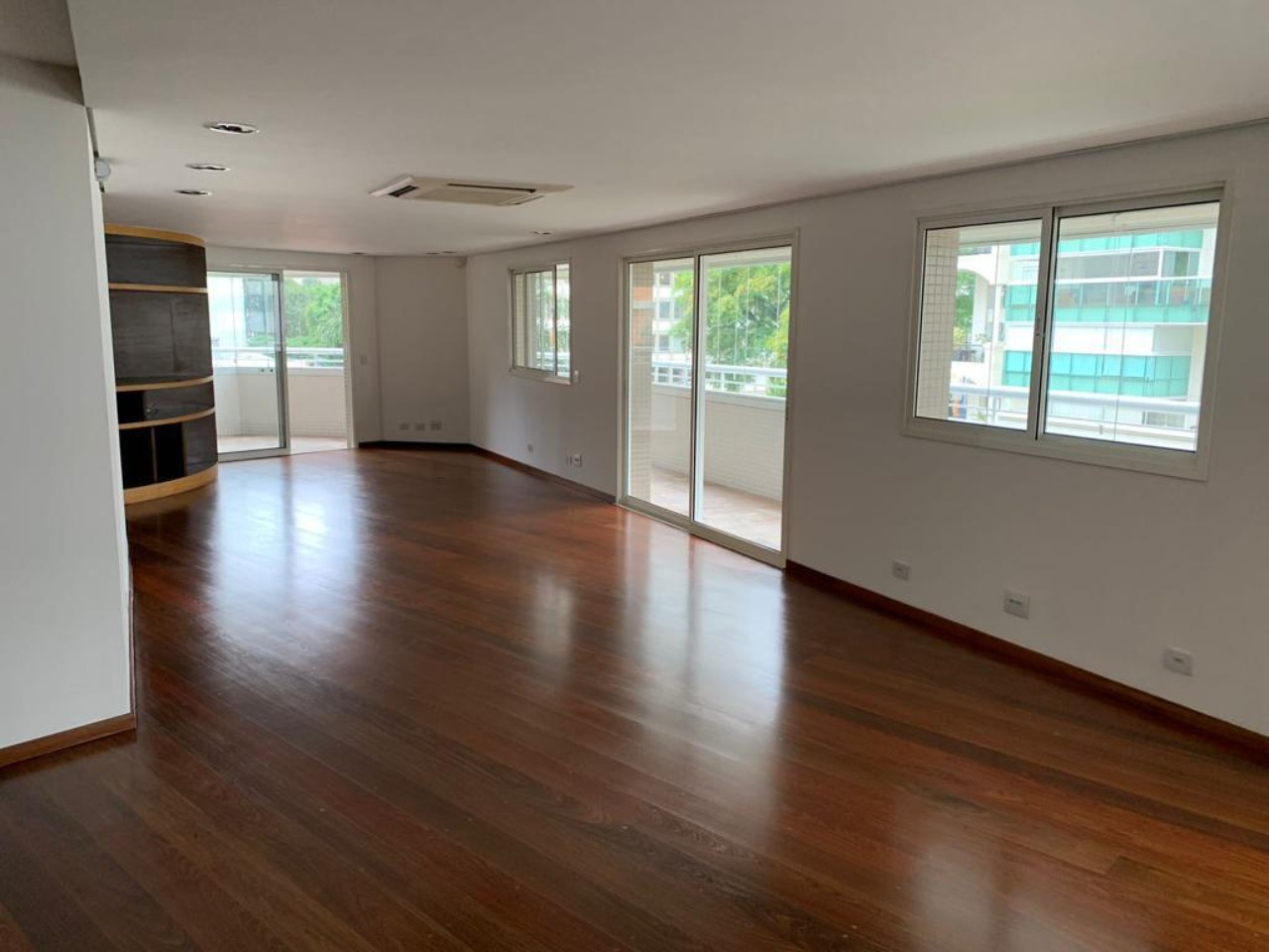 Apartamento à venda com 5 quartos, 307m² - Foto 19