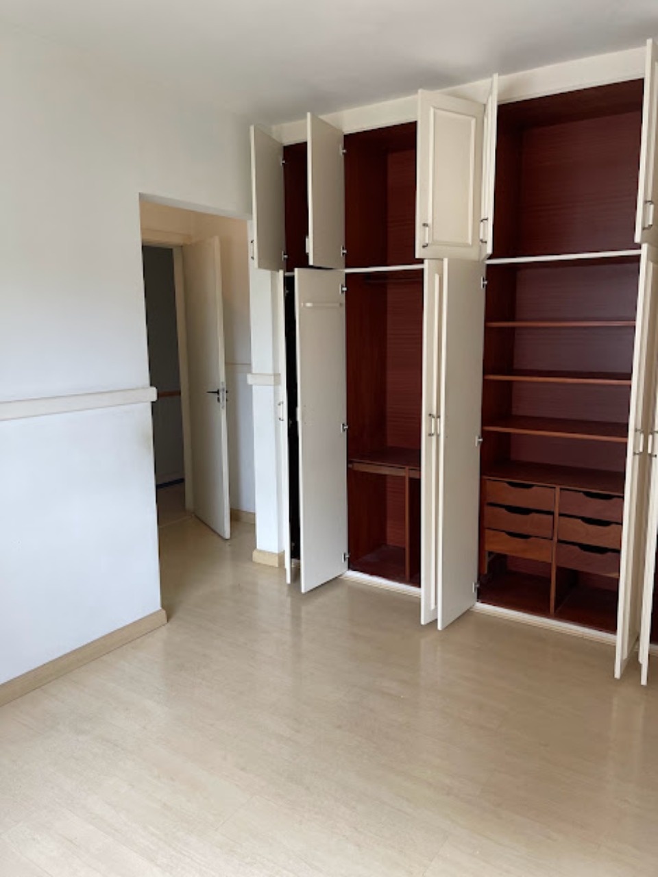 Apartamento à venda com 4 quartos, 271m² - Foto 28