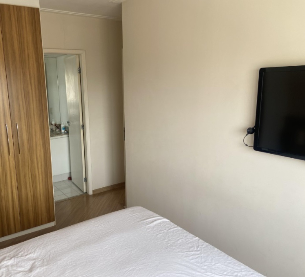 Apartamento à venda com 2 quartos, 63m² - Foto 3