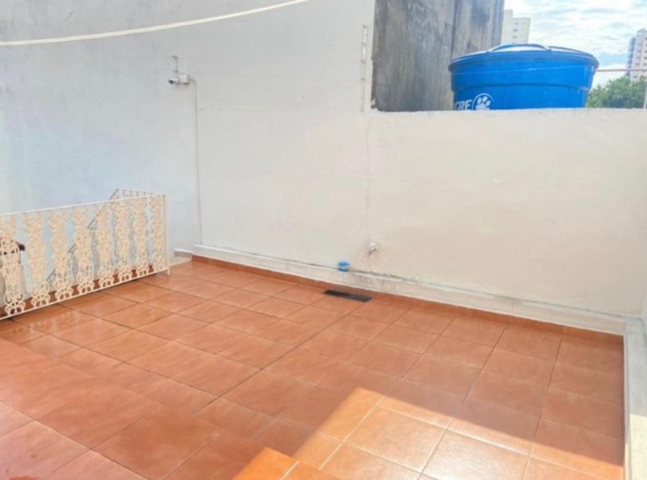 Casa à venda com 3 quartos, 161m² - Foto 3