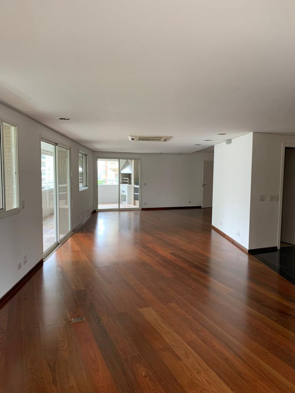 Apartamento à venda com 5 quartos, 307m² - Foto 10