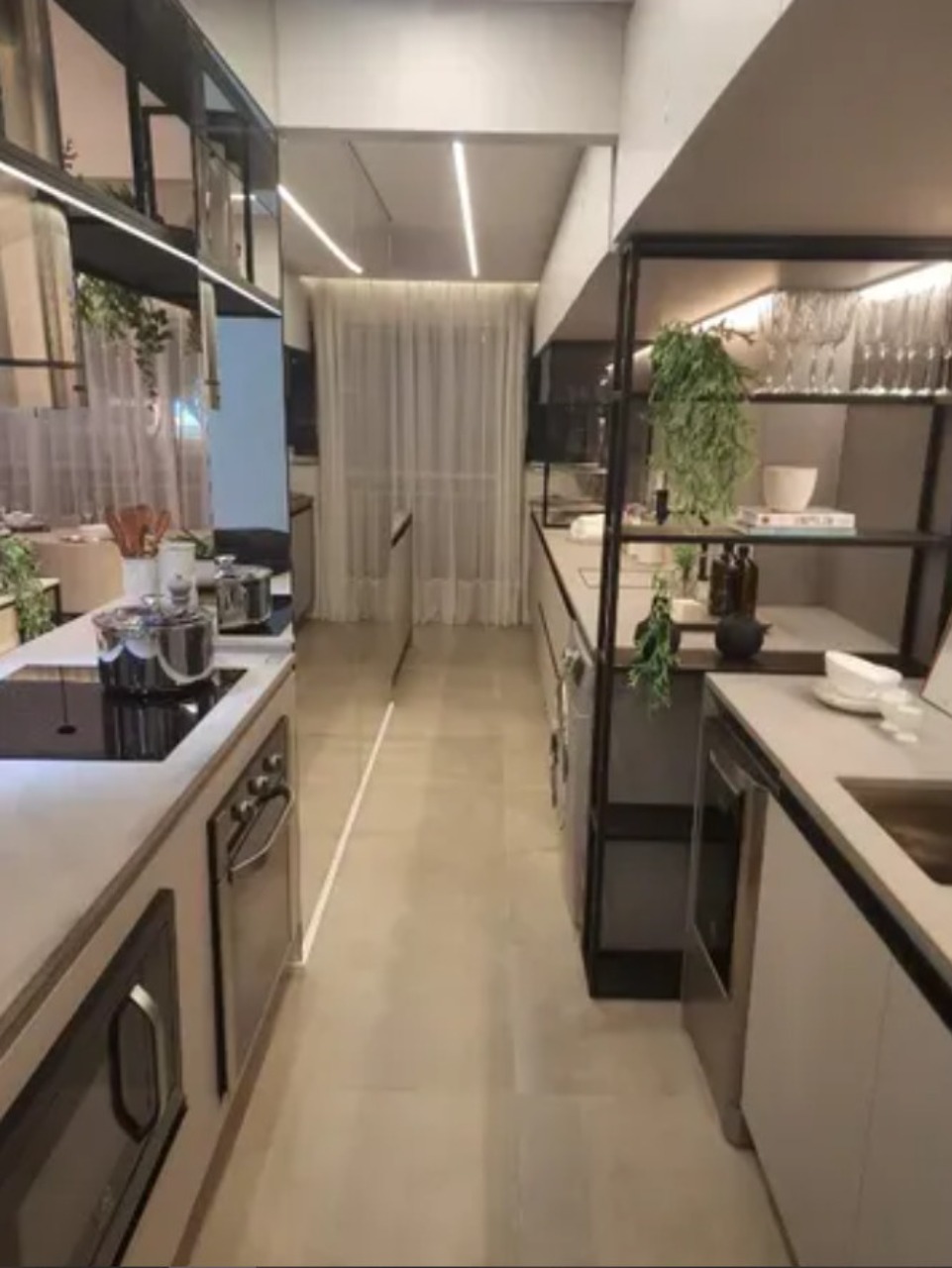 Apartamento à venda com 3 quartos, 91m² - Foto 10