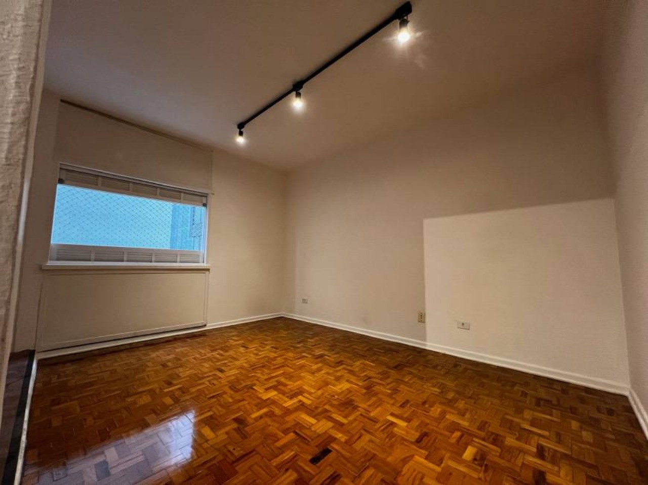 Apartamento à venda com 3 quartos, 160m² - Foto 7