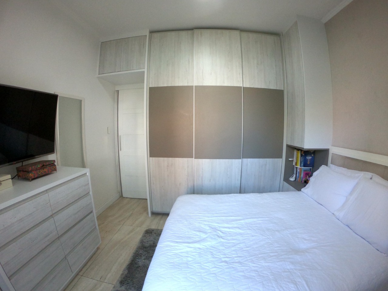 Apartamento à venda com 2 quartos, 73m² - Foto 2