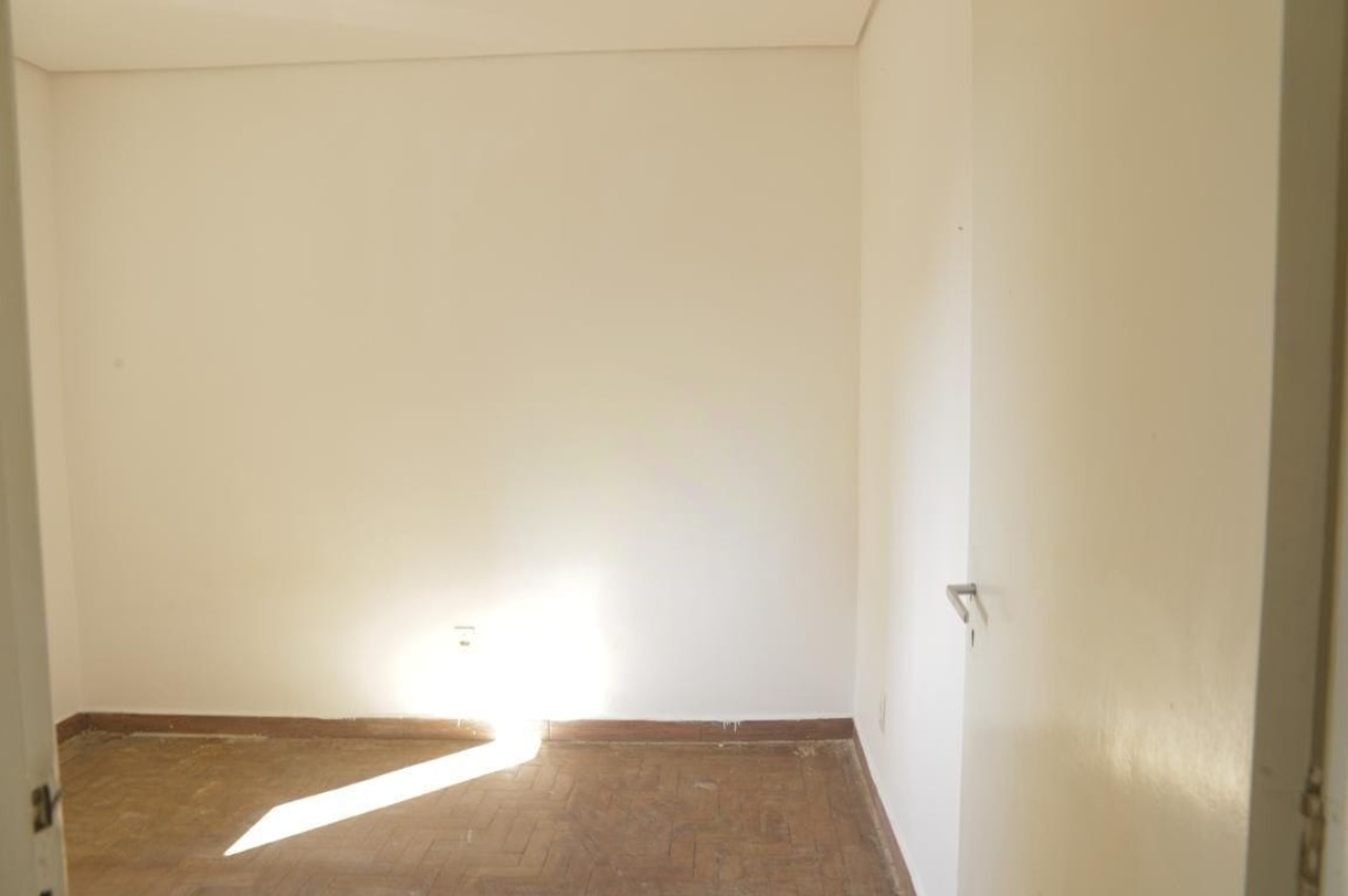 Casa à venda com 3 quartos, 90m² - Foto 11