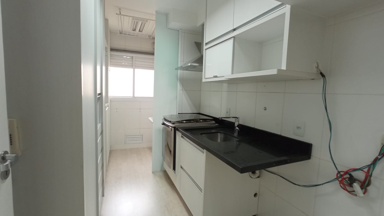 Apartamento à venda com 2 quartos, 63m² - Foto 2