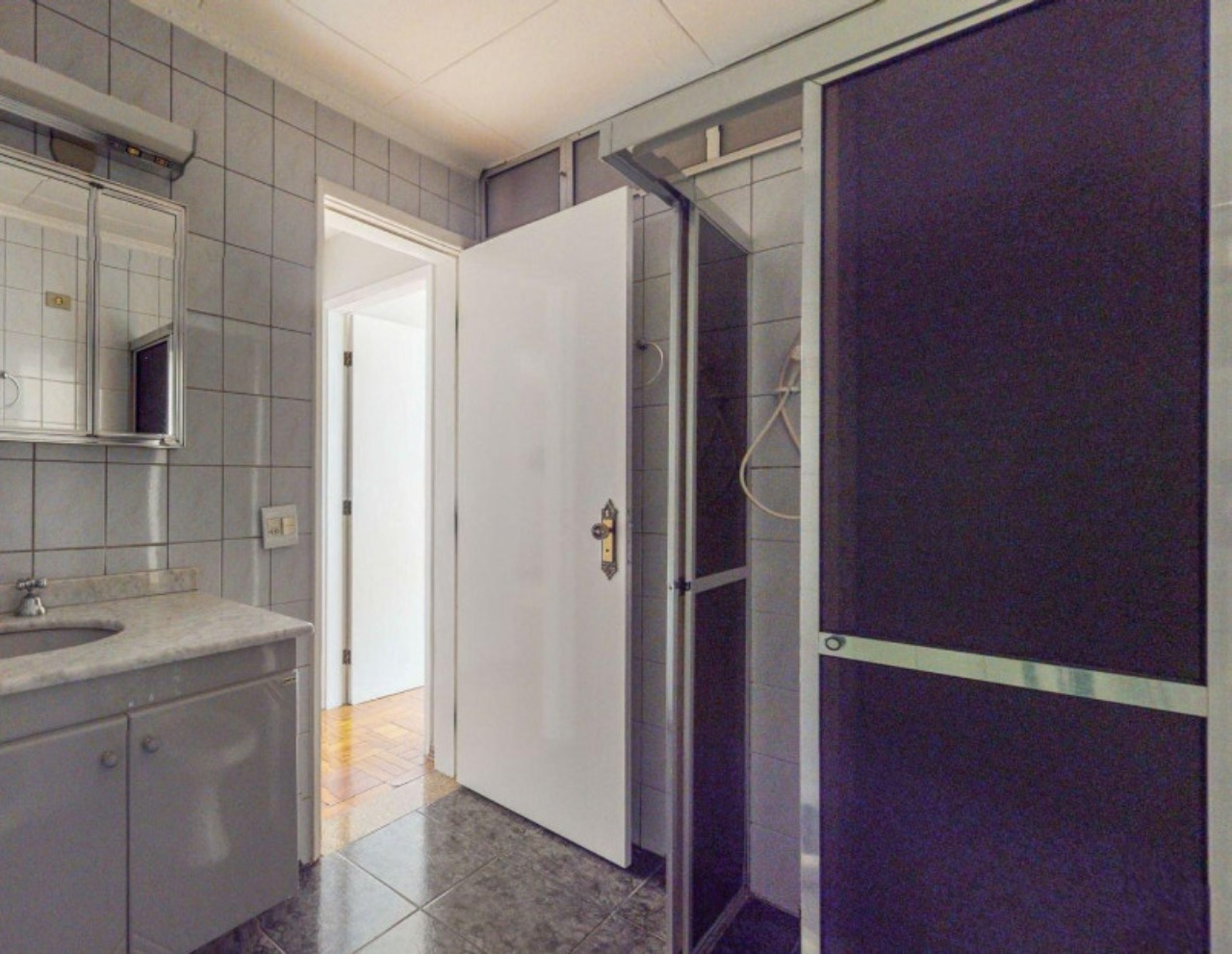 Apartamento à venda com 3 quartos, 135m² - Foto 19