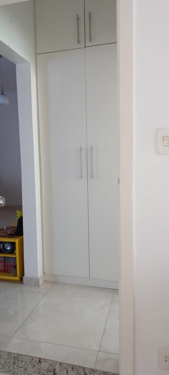 Apartamento à venda com 2 quartos, 100m² - Foto 3