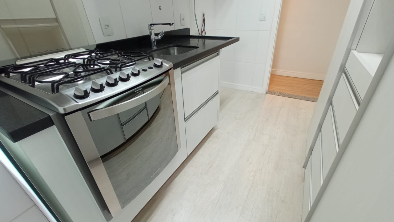 Apartamento à venda com 2 quartos, 63m² - Foto 4