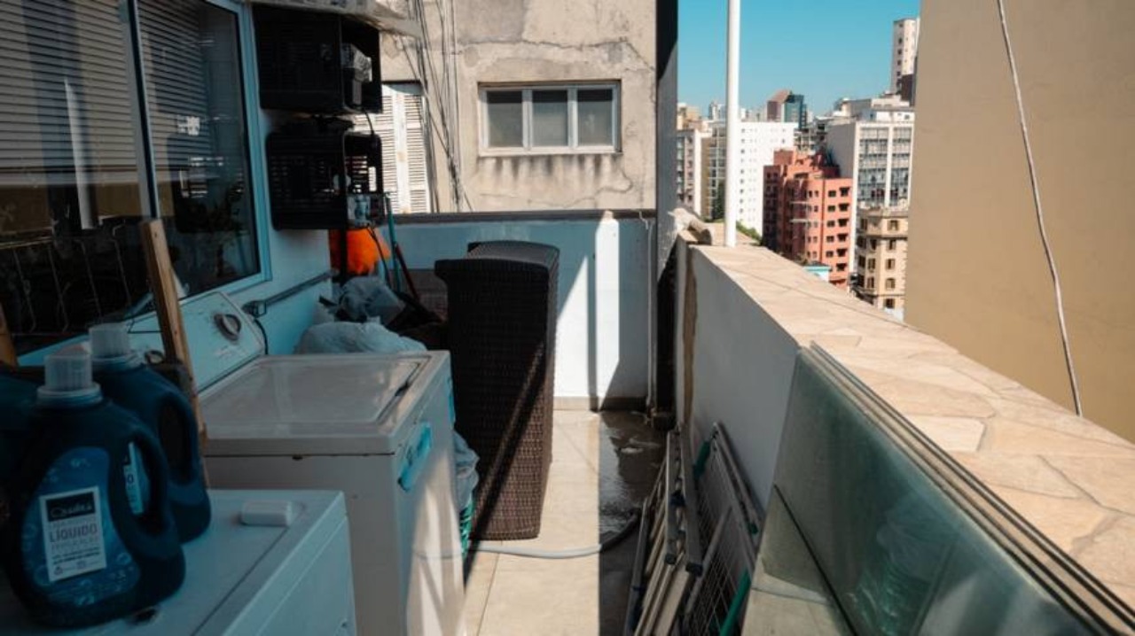 Apartamento à venda com 1 quarto, 110m² - Foto 2