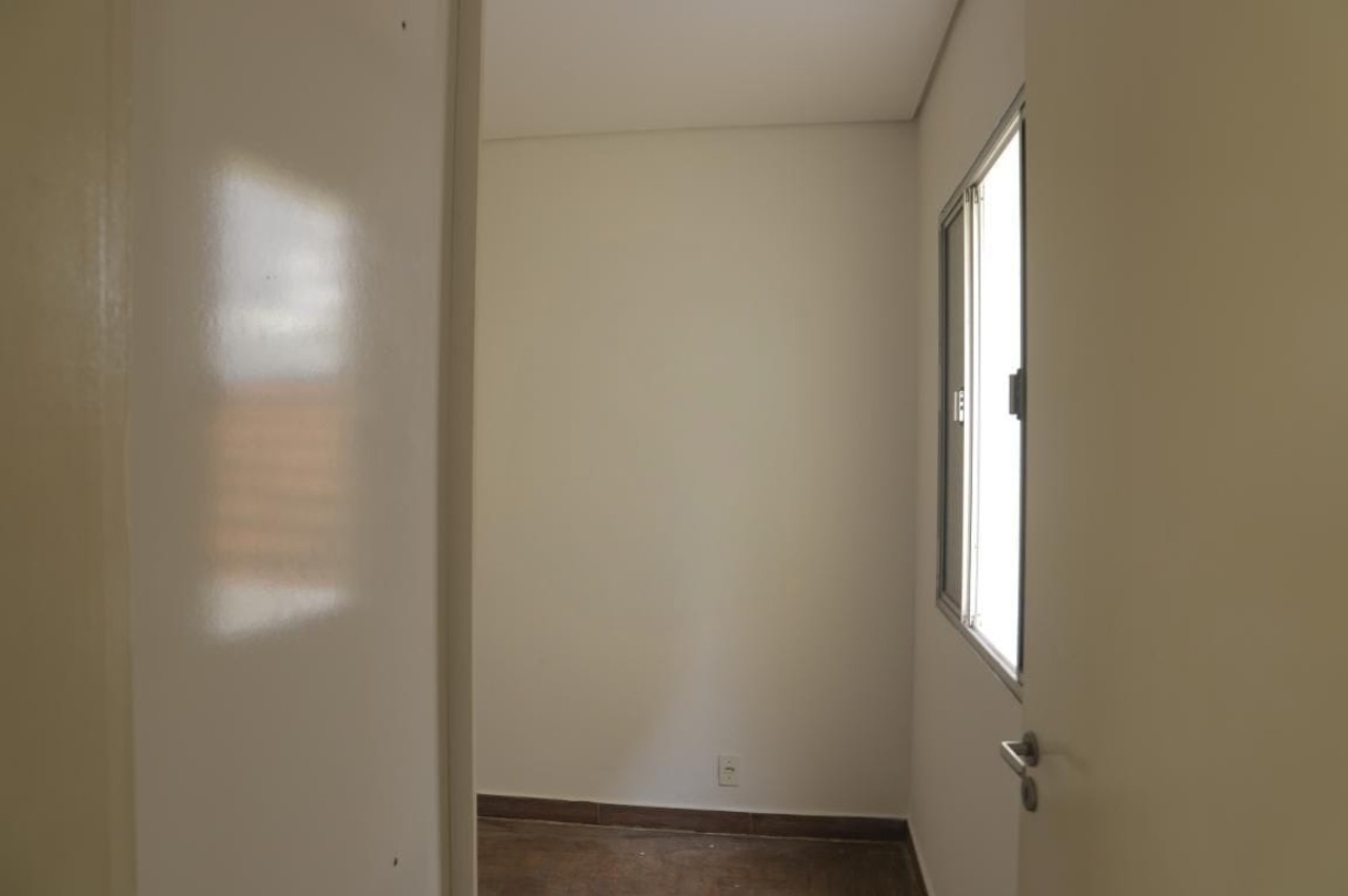 Casa à venda com 3 quartos, 90m² - Foto 16