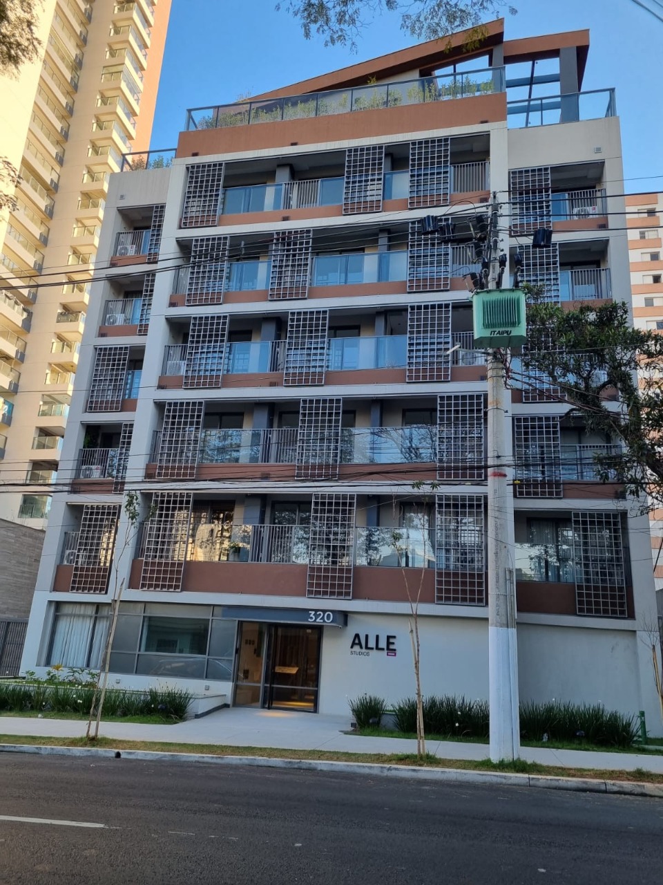 Apartamento à venda e aluguel com 1 quarto, 24m² - Foto 2