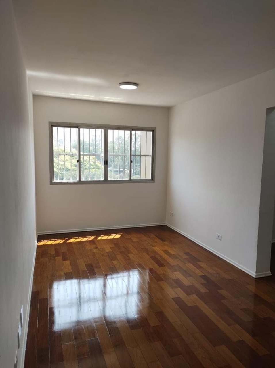 Apartamento à venda com 2 quartos, 56m² - Foto 1