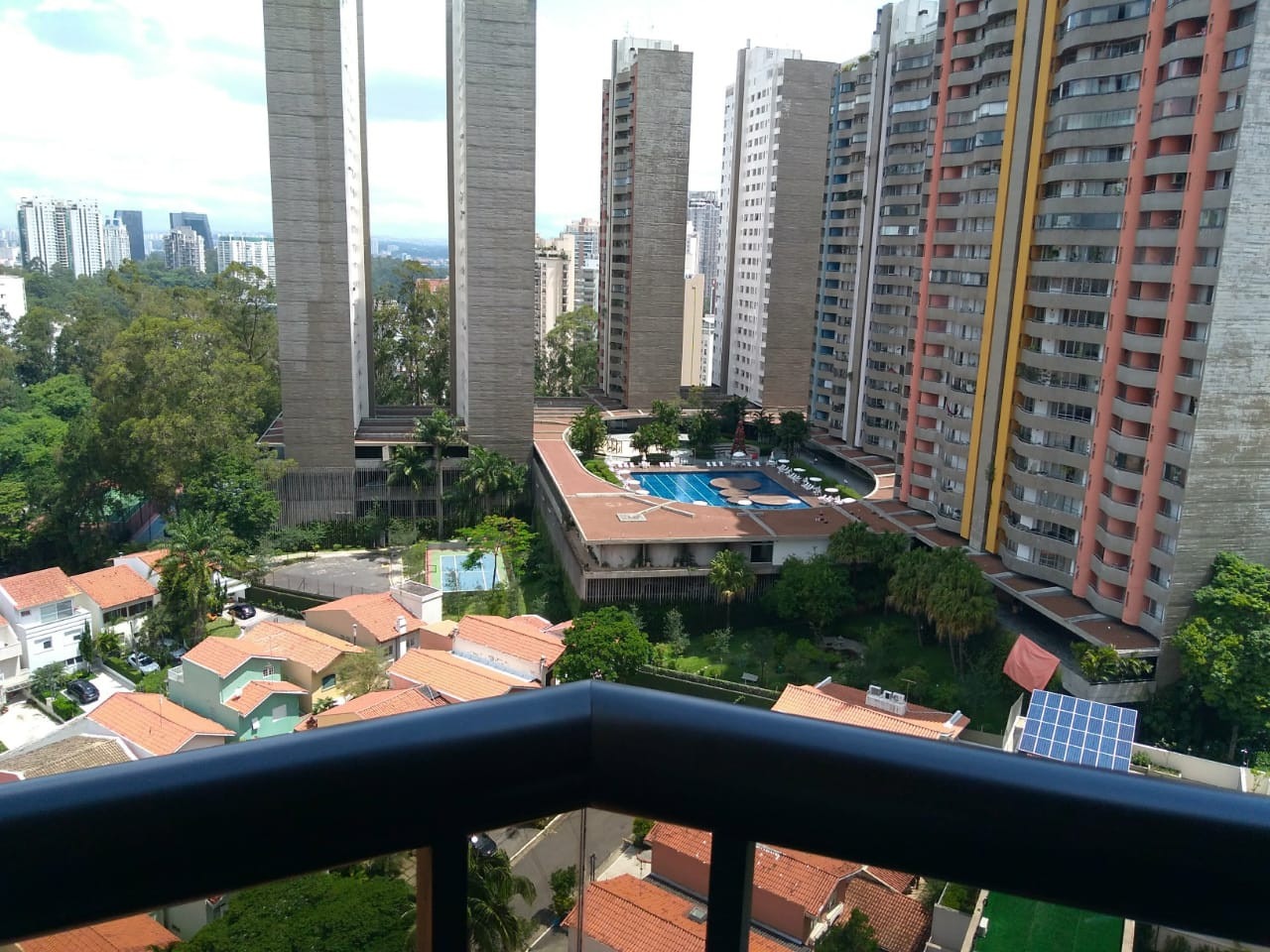 Apartamento à venda com 1 quarto, 40m² - Foto 2