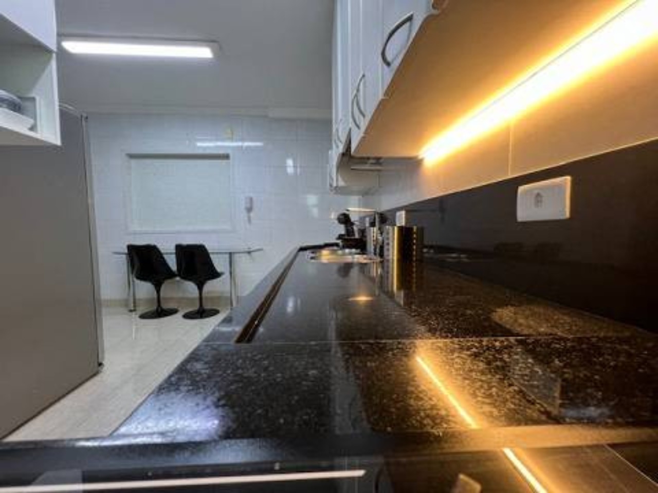 Apartamento à venda com 3 quartos, 130m² - Foto 13