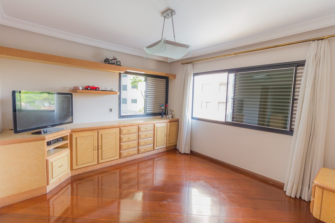 Apartamento à venda com 4 quartos, 380m² - Foto 31