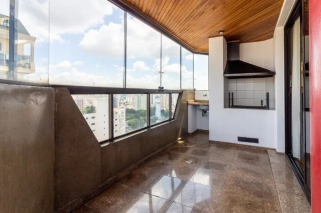 Apartamento à venda com 5 quartos, 230m² - Foto 2