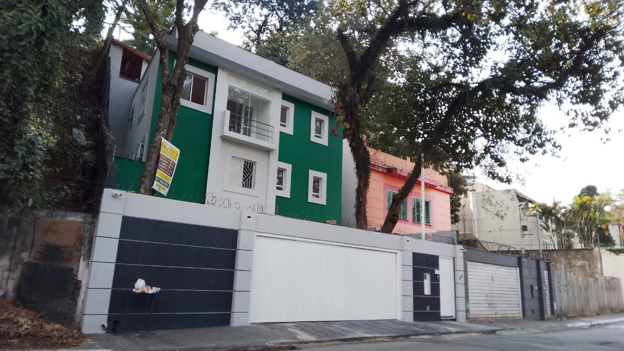 Casa à venda com 3 quartos, 240m² - Foto 4