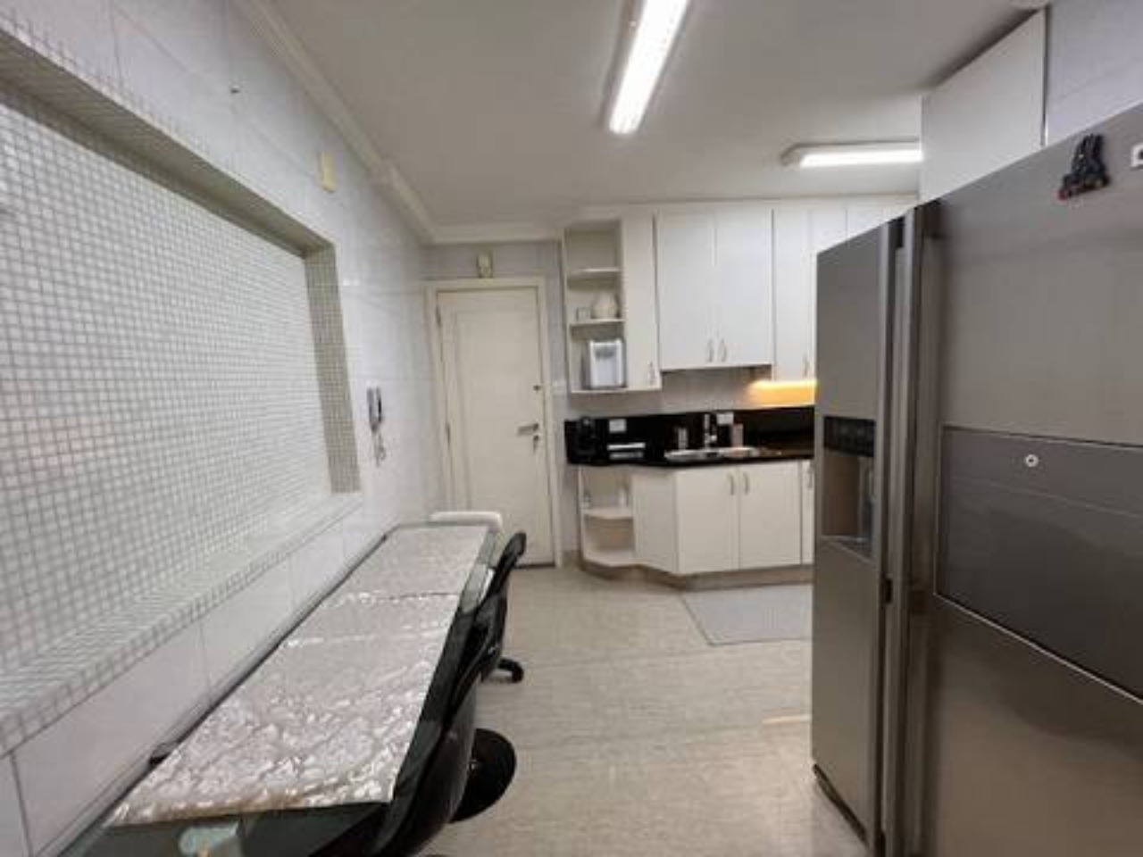 Apartamento à venda com 3 quartos, 130m² - Foto 19