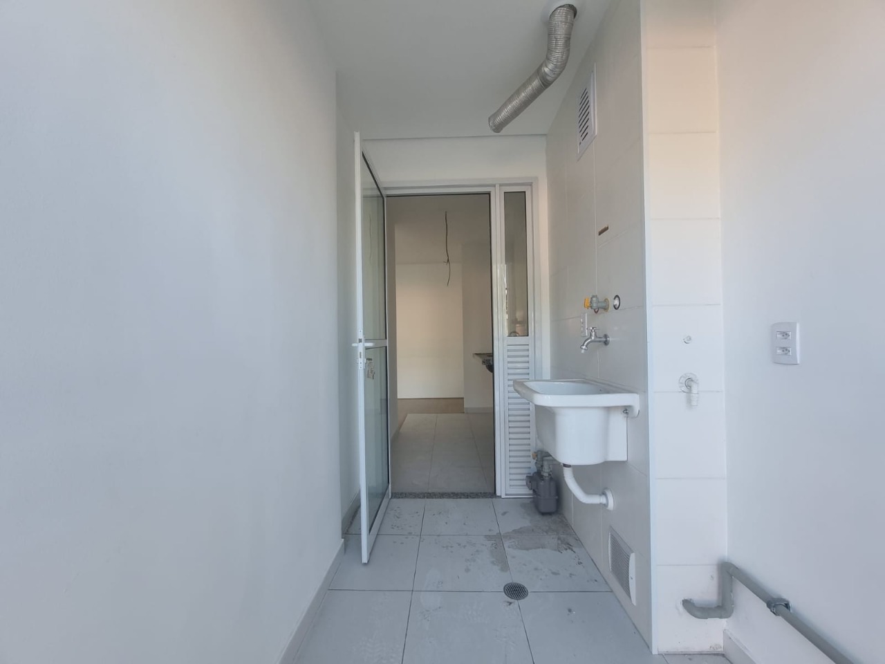 Apartamento à venda com 3 quartos, 66m² - Foto 17