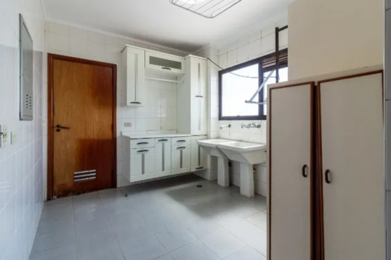 Apartamento à venda com 5 quartos, 230m² - Foto 13