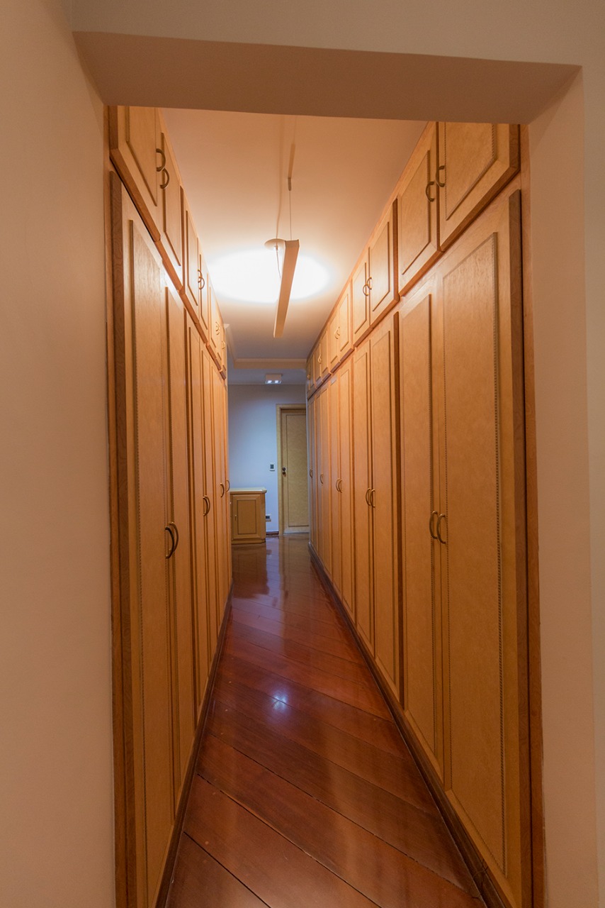 Apartamento à venda com 4 quartos, 380m² - Foto 17