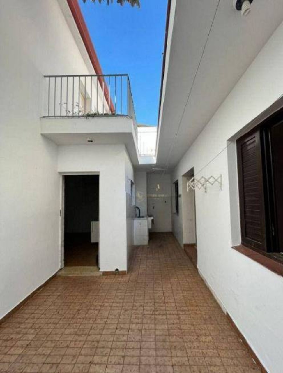 Casa à venda com 5 quartos, 160m² - Foto 1