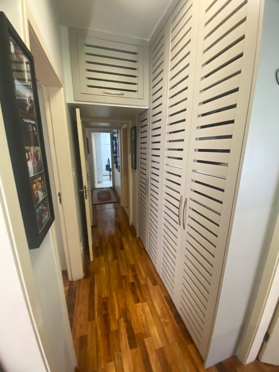 Apartamento à venda com 3 quartos, 140m² - Foto 4